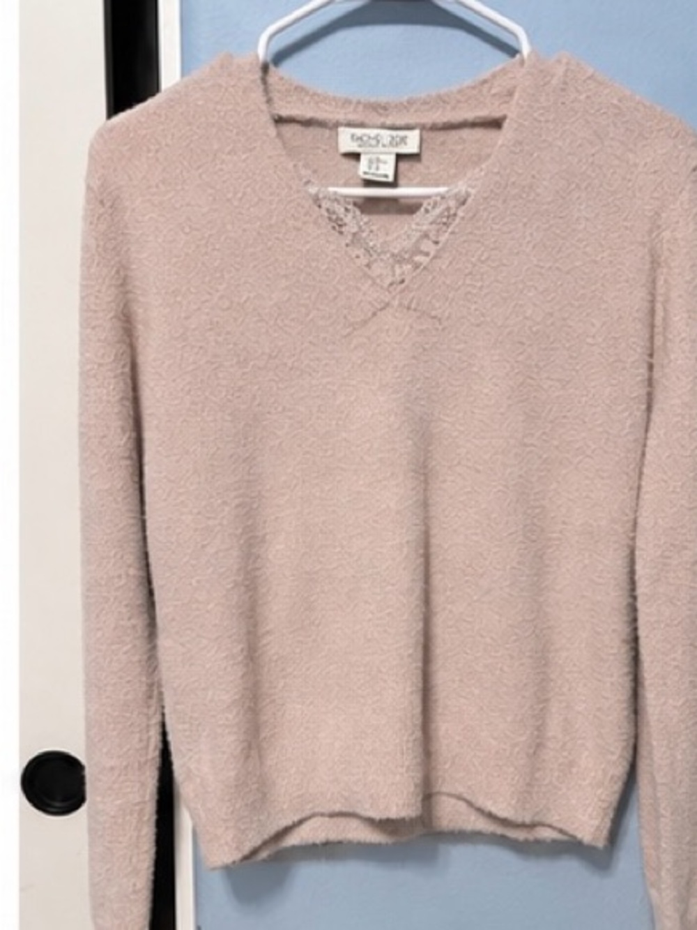 Rachel Zoe Blush Pink Fuzzy Lace V-Neck Sweater – XS